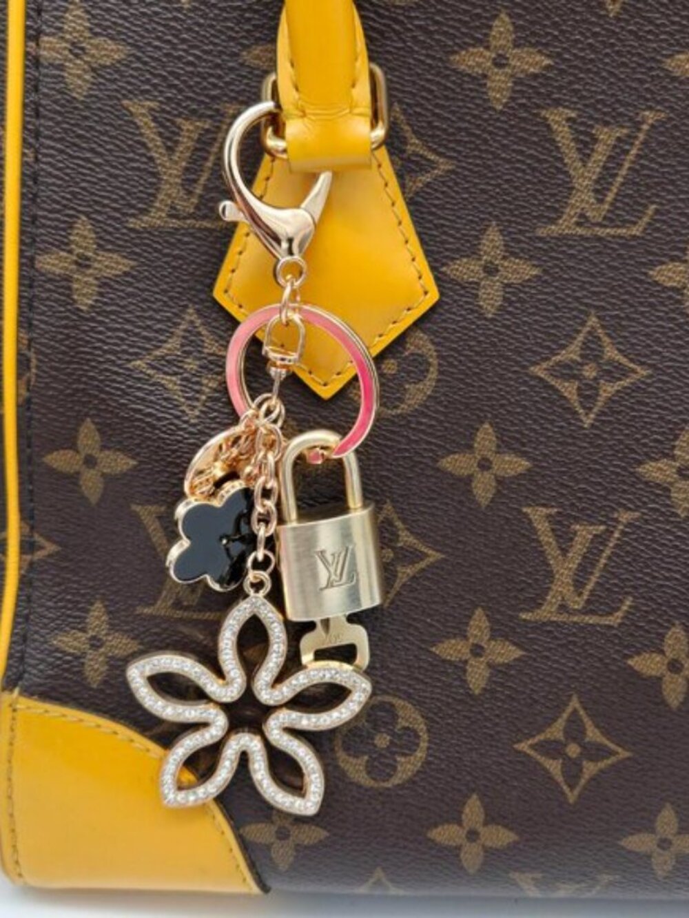 Authentic Louis Vuitton Gold Lock & Key 🔑 Bag Charm w/ Unbranded Flower Charm - Picture 2 of 10